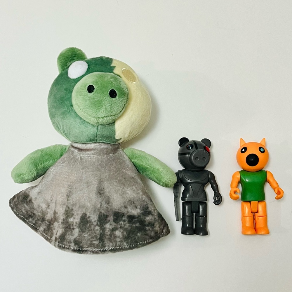 Roblox Piggy Plush & Figures
